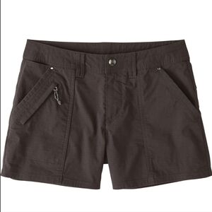 Title Nine Big B Short 4"